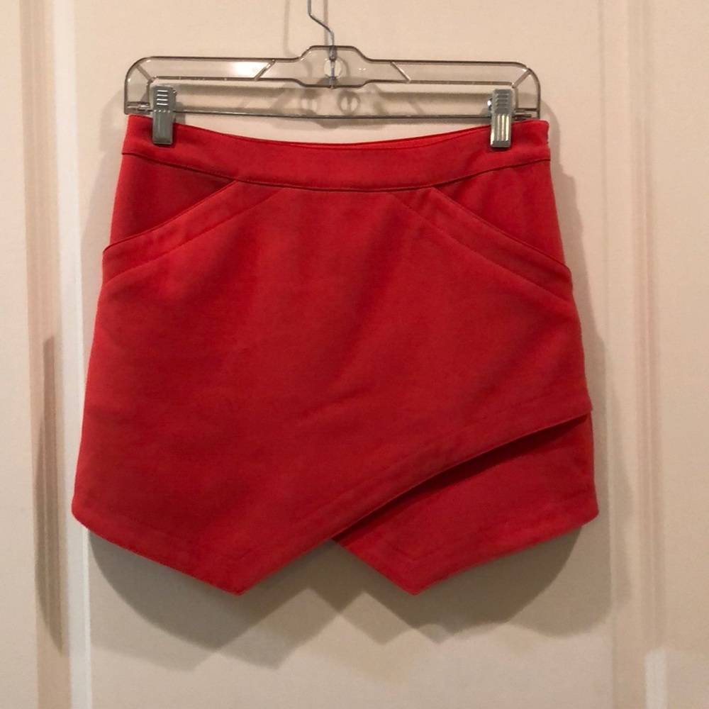 BCBGMAXAZRIA Red Mini skirt. XS